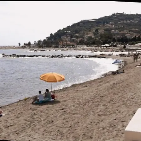 Vakantiehuis La Casetta Di Ale Sul Mare