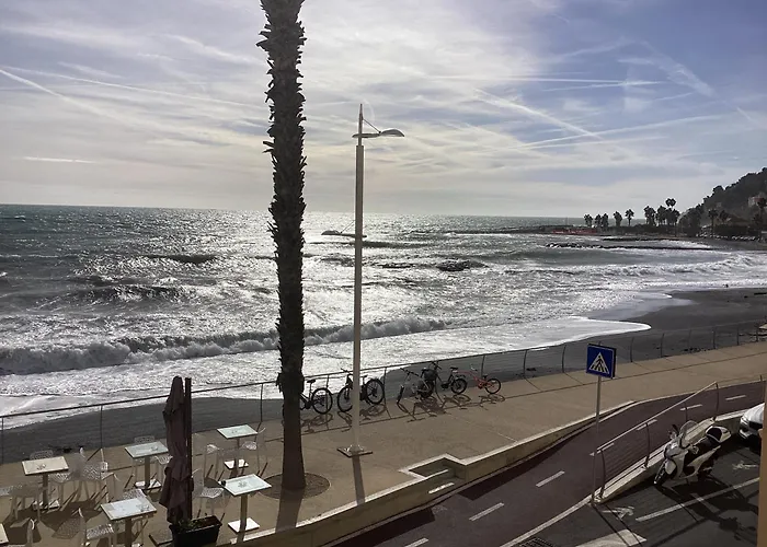 Semesterbostad La Casetta Di Ale Sul Mare *